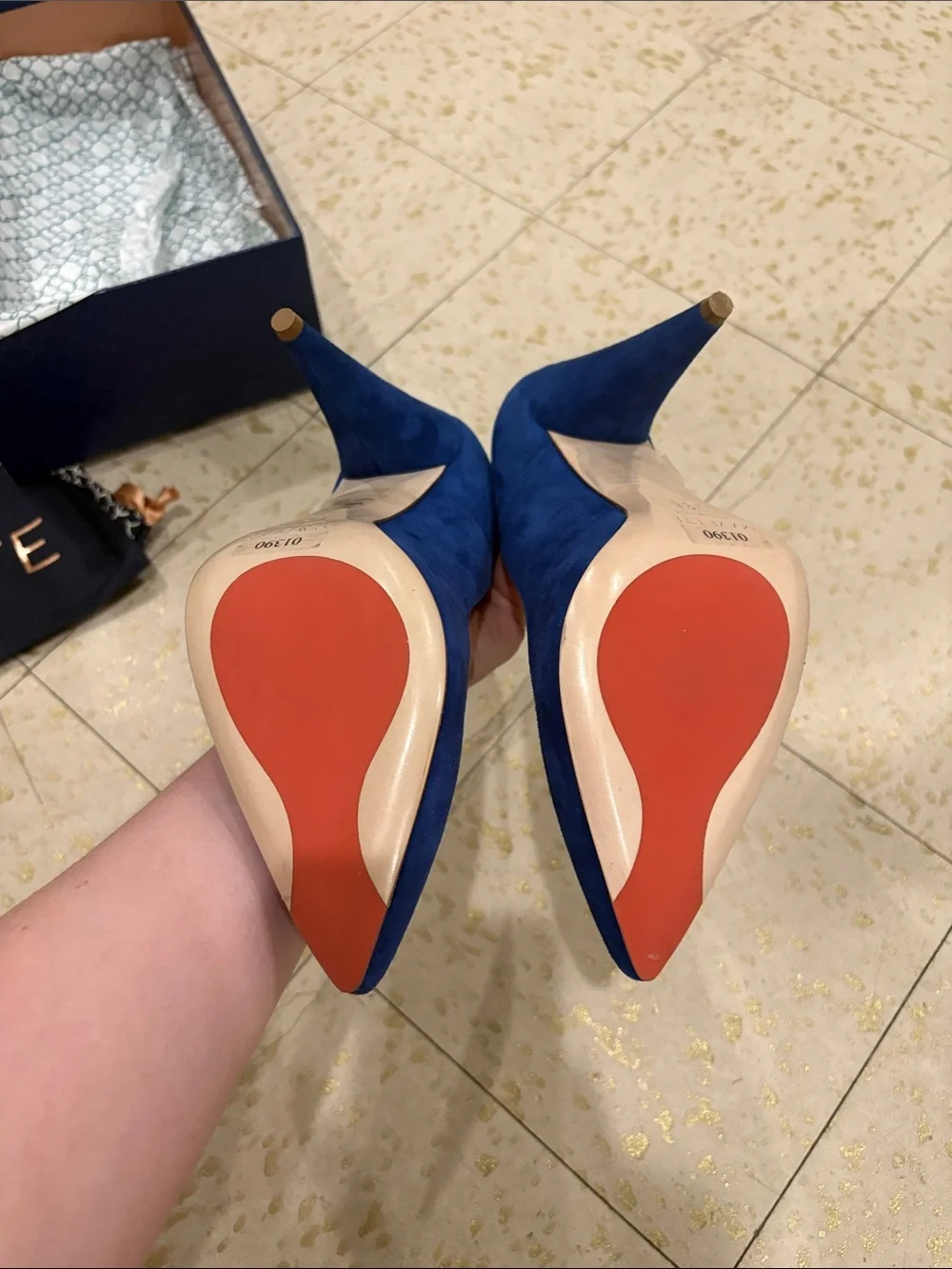 Mavette Madonna Pump Blue Suede EU 39